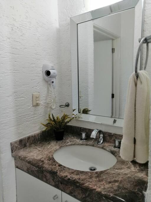 קנקון Confortable Depa En Condominio Frente Al Mar! מראה חיצוני תמונה